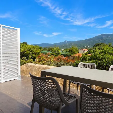 T2 Dolce & B3 Avec Piscine Apartment *