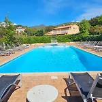 T2 Dolce & B3 Avec Piscine Lägenhet *