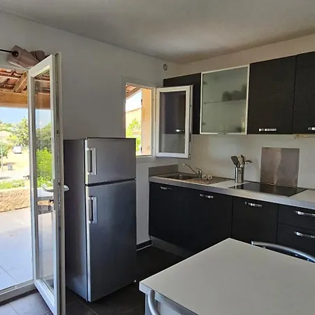 T2 Dolce & B3 Avec Piscine *